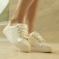 Avalia Zoey Bruidssneakers -Ginger Ray || Floris van Bommel || Revitalash Verkoop avalia zoey bridal sneaker 1