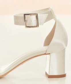 Avalia Carrie Bruidsschoenen -Ginger Ray || Floris van Bommel || Revitalash Verkoop be carrie ivory 6