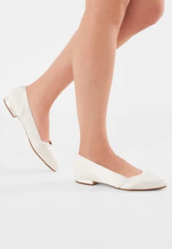 Rainbow Club Belina Bruidsschoenen -Ginger Ray || Floris van Bommel || Revitalash Verkoop belina ivory satin off white fine glitter