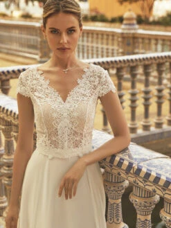 Bianco Evento Kalliope Rok Ivoor -Ginger Ray || Floris van Bommel || Revitalash Verkoop bianco evento kaliope ivory e347 1 1