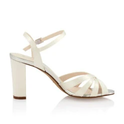 Rainbow Club Blake Bruidsschoenen Ivoor -Ginger Ray || Floris van Bommel || Revitalash Verkoop blake ivory satin 2