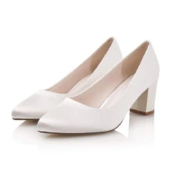 Rainbow Club Bo Bruidsschoenen -Ginger Ray || Floris van Bommel || Revitalash Verkoop bo ivory satin 7 1