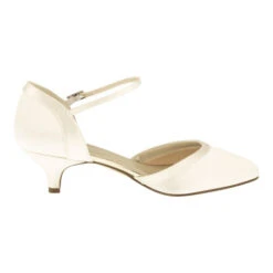 Rainbow Club Brianna Bruidsschoenen -Ginger Ray || Floris van Bommel || Revitalash Verkoop brianna ivory satin 2
