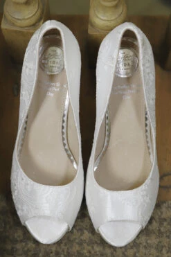 The Perfect Bridal Company Bruidsschoenen Celia -Ginger Ray || Floris van Bommel || Revitalash Verkoop celia dyeable img 1180 01 2