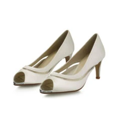 Rainbow Club Cressida Bruidsschoenen -Ginger Ray || Floris van Bommel || Revitalash Verkoop cressida ivory satin 6