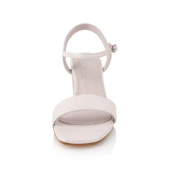 Fiarucci Bridal Fedra Bruidsschoenen Ivoor -Ginger Ray || Floris van Bommel || Revitalash Verkoop fedra perle leather 4