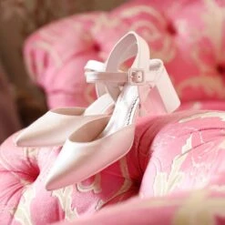 Fiarucci Bridal Mariska Bruidssschoenen -Ginger Ray || Floris van Bommel || Revitalash Verkoop fiarucci bridal mariska perle leather pls b