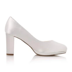 Rainbow Club Gwenn Bruidsschoenen -Ginger Ray || Floris van Bommel || Revitalash Verkoop gwenn ivory satin 3