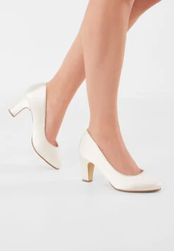 Rainbow Club Hailey Bruidsschoenen -Ginger Ray || Floris van Bommel || Revitalash Verkoop hailey ivory satin