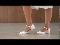 G. Westerleigh Lana Bruidsschoenen 13 G. Westerleigh Lana Bruidsschoenen -Ginger Ray || Floris van Bommel || Revitalash Verkoop hqdefault 3 12