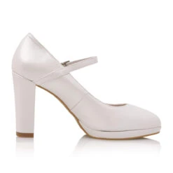 Fiarucci Bridal Ingrid Bruidsschoenen -Ginger Ray || Floris van Bommel || Revitalash Verkoop ingrid perle lether 3