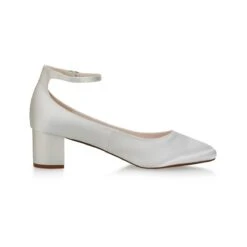 Rainbow Club Kamilla Bruidsschoenen -Ginger Ray || Floris van Bommel || Revitalash Verkoop kamilla ivory satin 2