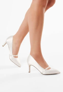 Rainbow Club Kapri Bruidsschoenen -Ginger Ray || Floris van Bommel || Revitalash Verkoop kapri ivory satin pearls