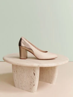 Content Anemone Blush Bruidsschoenen -Ginger Ray || Floris van Bommel || Revitalash Verkoop mc anemone blush 1