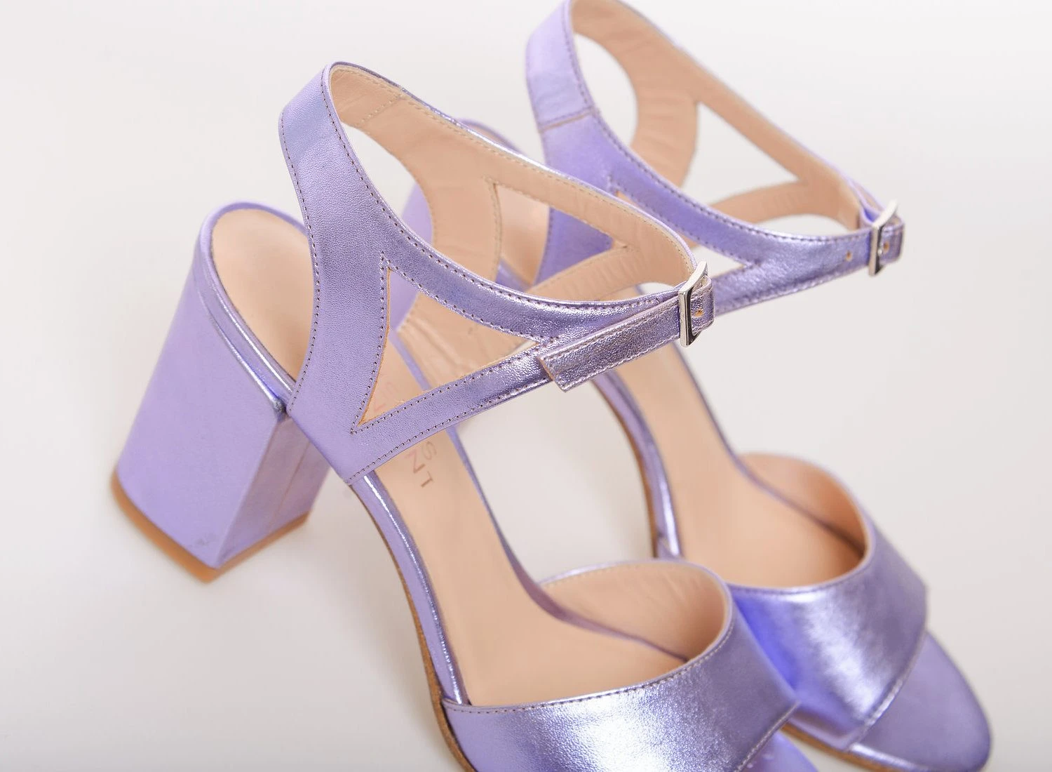 Content Cassia Bruidsschoenen Lila 8 Content Cassia Bruidsschoenen Lila - Afbeelding 6