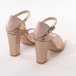 Content Juno Bruidsschoenen Rose -Ginger Ray || Floris van Bommel || Revitalash Verkoop mc juno rose 5