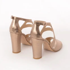 Content Magnolia Bruidsschoenen Rose -Ginger Ray || Floris van Bommel || Revitalash Verkoop mc magnolia rose 5 1