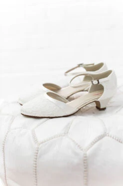 Rainbow Club Mickie Bruidsschoenen 14 Rainbow Club Mickie Bruidsschoenen -Ginger Ray || Floris van Bommel || Revitalash Verkoop mickie 5 1 1