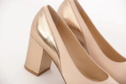 Content Anemone Blush Bruidsschoenen -Ginger Ray || Floris van Bommel || Revitalash Verkoop moments by content anemone blush 6