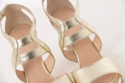 Content Magnolia Champagne Bruidsschoenen -Ginger Ray || Floris van Bommel || Revitalash Verkoop moments by content magnolia champagne 6