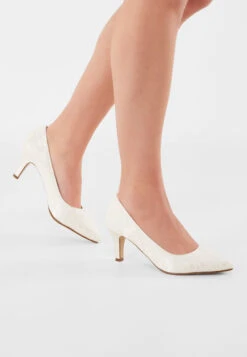 Rainbow Club Pattie Bruidsschoenen -Ginger Ray || Floris van Bommel || Revitalash Verkoop pattie ivory satin luxury lace