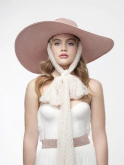 Poirier HT-103-Pink Hoed -Ginger Ray || Floris van Bommel || Revitalash Verkoop poirier ht 103 pink hat 6