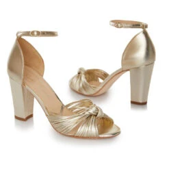 Rachel Simpson Harper Bruidsschoenen Goud -Ginger Ray || Floris van Bommel || Revitalash Verkoop rachel simpson harper gold wedding shoes 3
