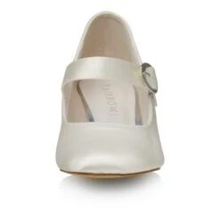 Rainbow Club Annemarie Bruidsschoenen -Ginger Ray || Floris van Bommel || Revitalash Verkoop rainbow club annemarie ivory satin 3