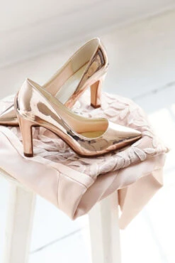 Rainbow Club Mandy Bruidsschoenen Rose Goud -Ginger Ray || Floris van Bommel || Revitalash Verkoop rainbow club bruidsschoenen mandy rose gold 3 3