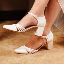 Rainbow Club Glitta Bruidsschoenen -Ginger Ray || Floris van Bommel || Revitalash Verkoop rainbow club gitta ivory satin ls f