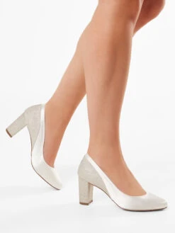 Rainbow Club Sintia Bruidsschoenen Ivoor -Ginger Ray || Floris van Bommel || Revitalash Verkoop rainbow club sintia brautschuhe ivory satin silver fine glitter 2