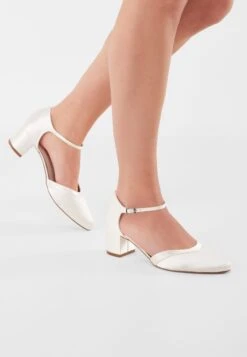 Rainbow Club Stacy Bruidsschoenen -Ginger Ray || Floris van Bommel || Revitalash Verkoop stacy ivory satin