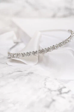 Abrazi T1-RND1 Tiara 11 Abrazi T1-RND1 Tiara -Ginger Ray || Floris van Bommel || Revitalash Verkoop t1 rnd1 rhodium