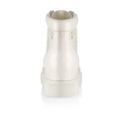 Fiarucci Bridal Thamar Bruidssneakers -Ginger Ray || Floris van Bommel || Revitalash Verkoop thamar perle lace leather 5