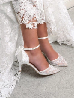 The Perfect Bridal Company Florence Bruidsschoenen -Ginger Ray || Floris van Bommel || Revitalash Verkoop the perfect bridal company florence 12