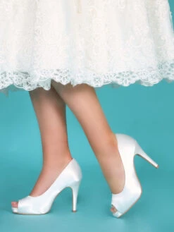 The Perfect Bridal Company Marietta Bruidsschoenen -Ginger Ray || Floris van Bommel || Revitalash Verkoop the perfect bridal company marietta 4