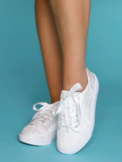 The Perfect Bridal Company Pia Bruidsschoenen -Ginger Ray || Floris van Bommel || Revitalash Verkoop the perfect bridal company pia 3