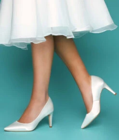 The Perfect Bridal Company Rachel Bruidsschoenen -Ginger Ray || Floris van Bommel || Revitalash Verkoop the perfect bridal company rachel 4